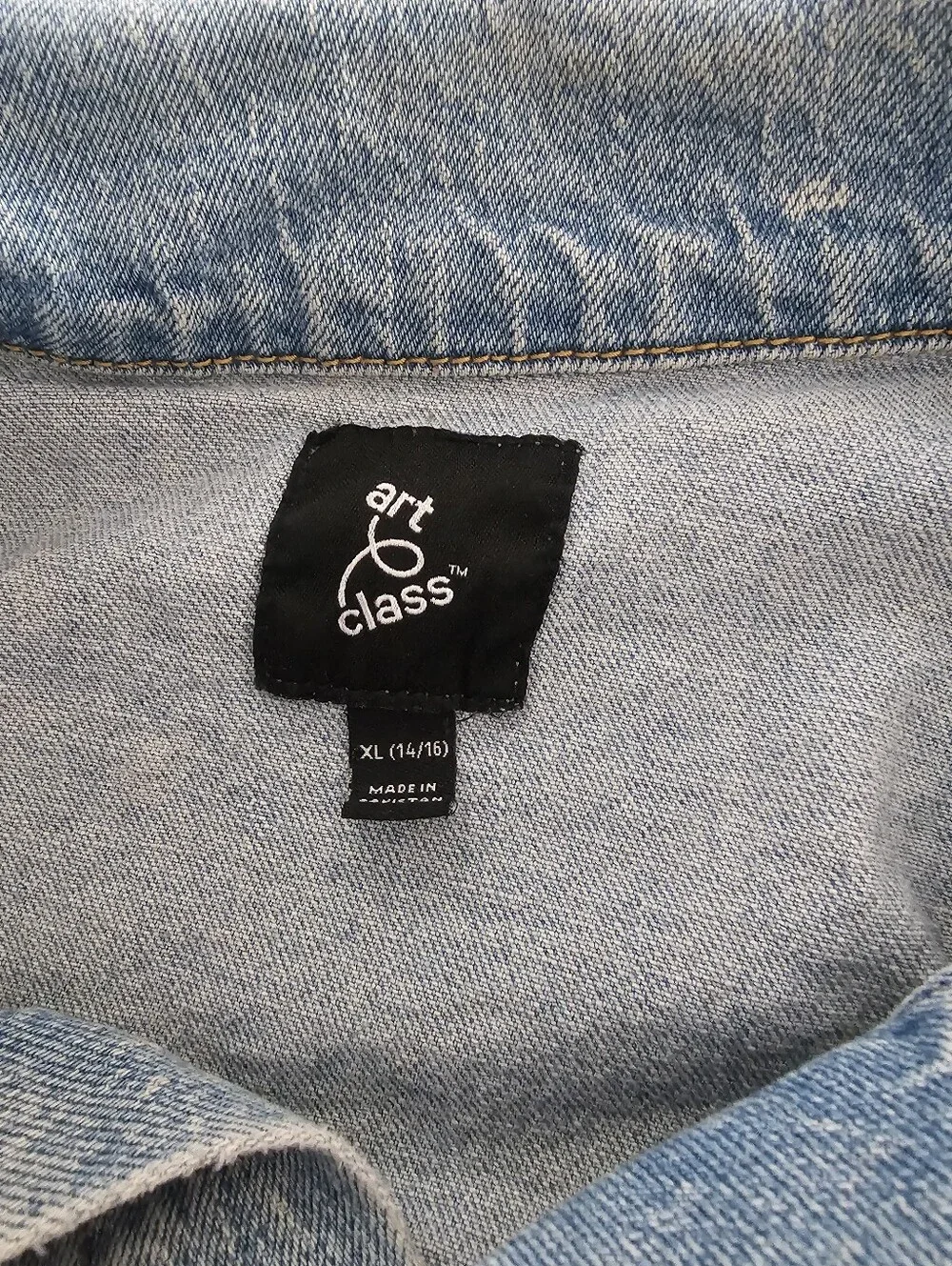 Art Class Kids Distressed Denim Jacket Light Wash Blue Jean Coat Size XL 14/16